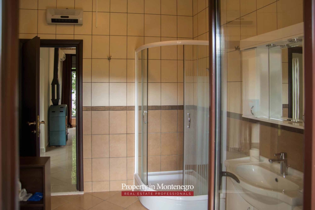 House for sale in Bay of Kotor