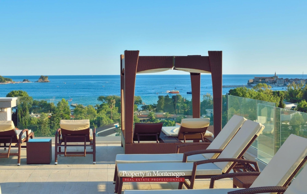 Luxury penthouse for sale in Budva