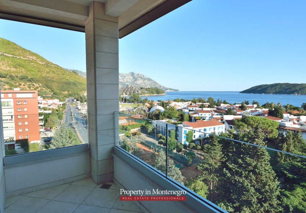Luxury penthouse for sale in Budva