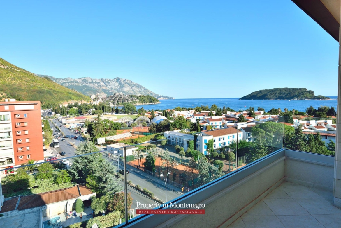 Luxury penthouse for sale in Budva