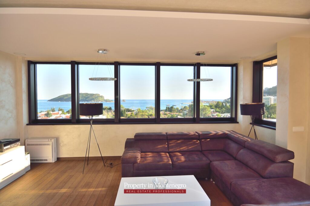 Luxury penthouse for sale in Budva