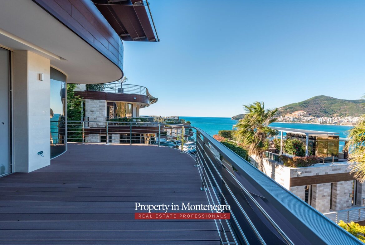 Luxury apartment for sale in Budva Riviera