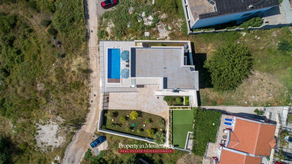 Luxury villa for sale in Budva