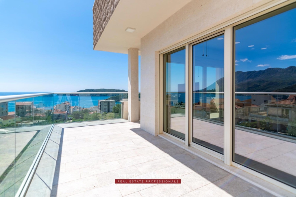 Luxury villa for sale in Budva