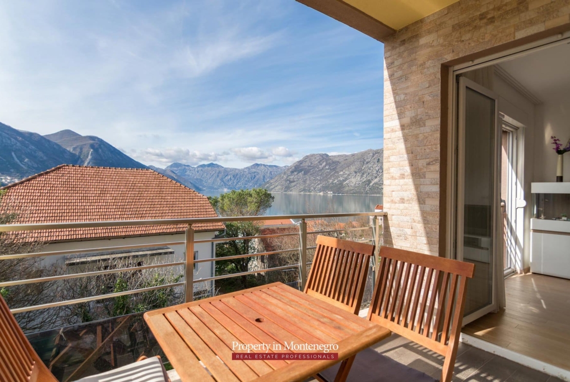 Two bedroom apartment for sale in Kotor