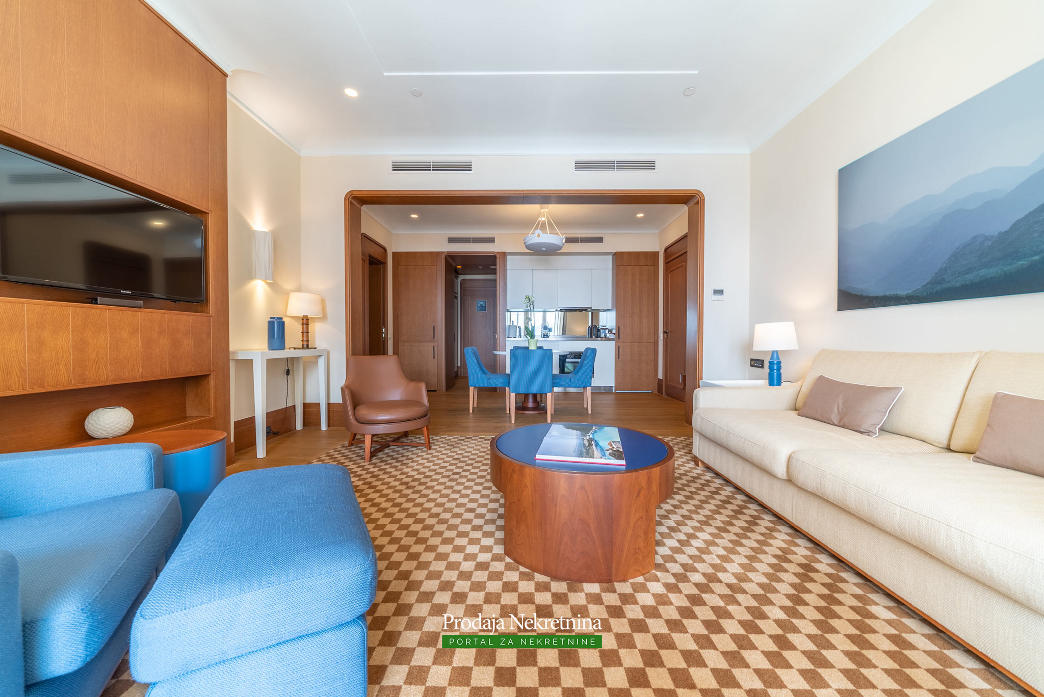 Luksuzni dvosobni stan na prodaji u Porto Montenegro 4