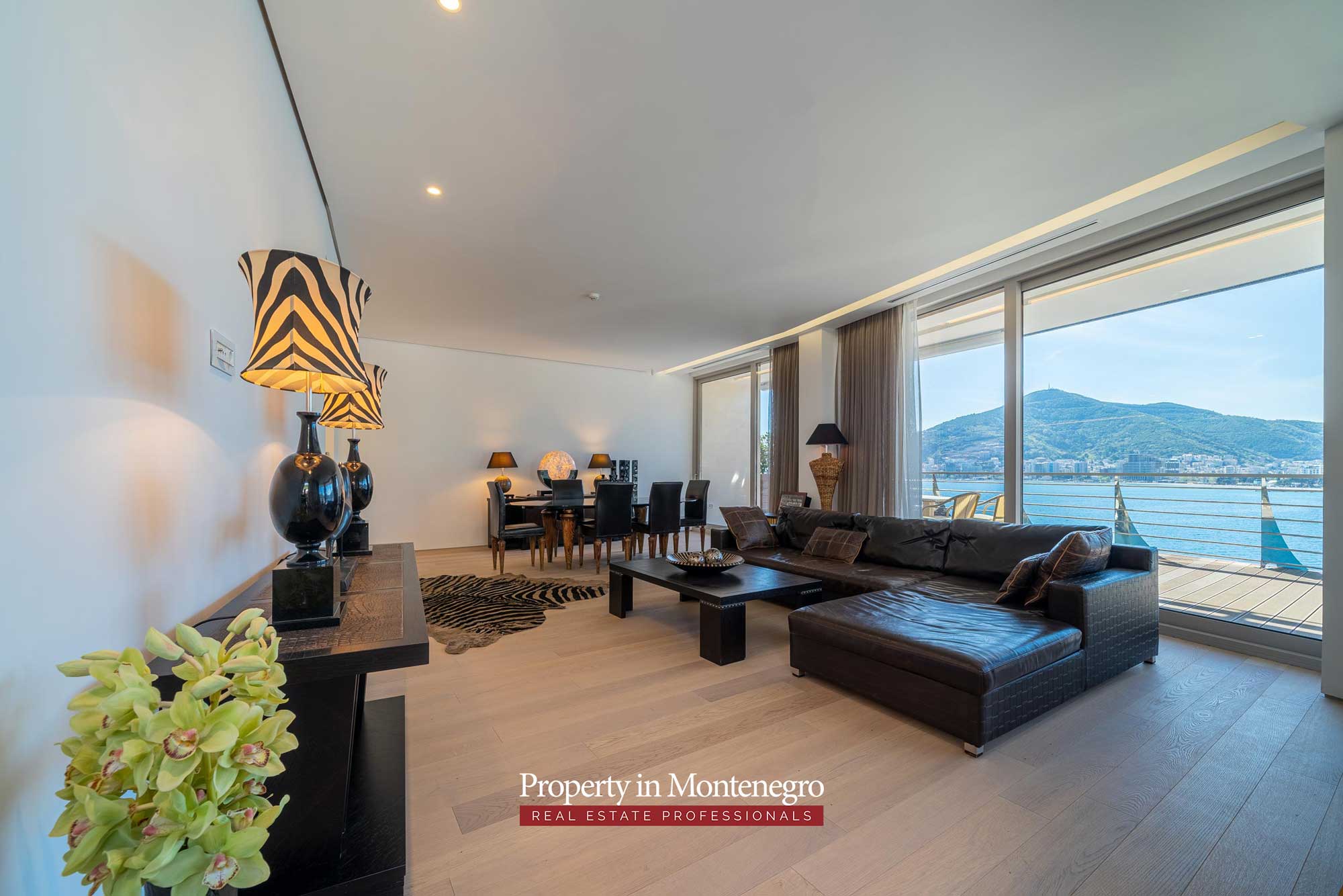 Luxury two bedroom apartment for sale in Budva 1