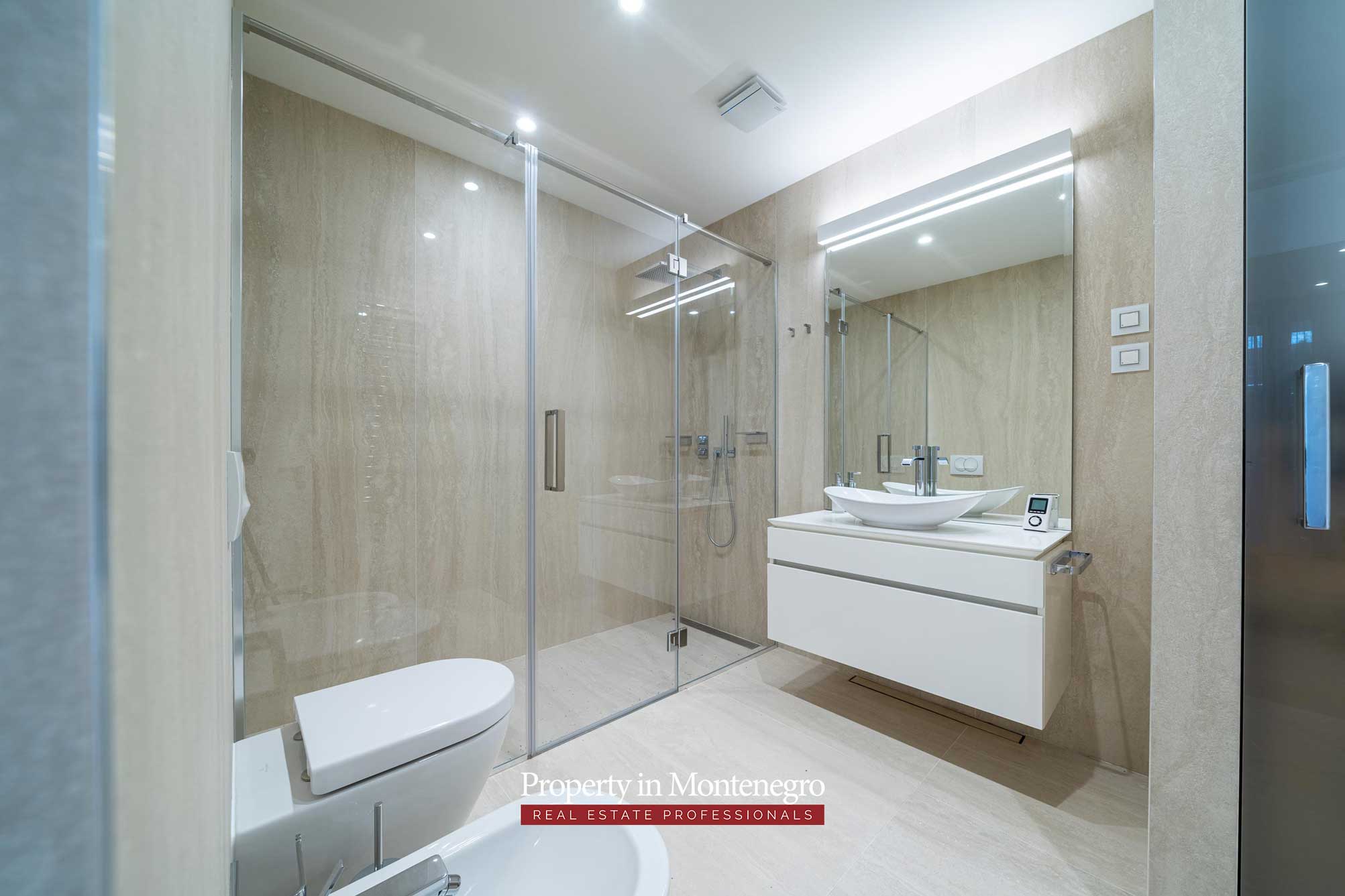 Luxury two bedroom apartment for sale in Budva 19