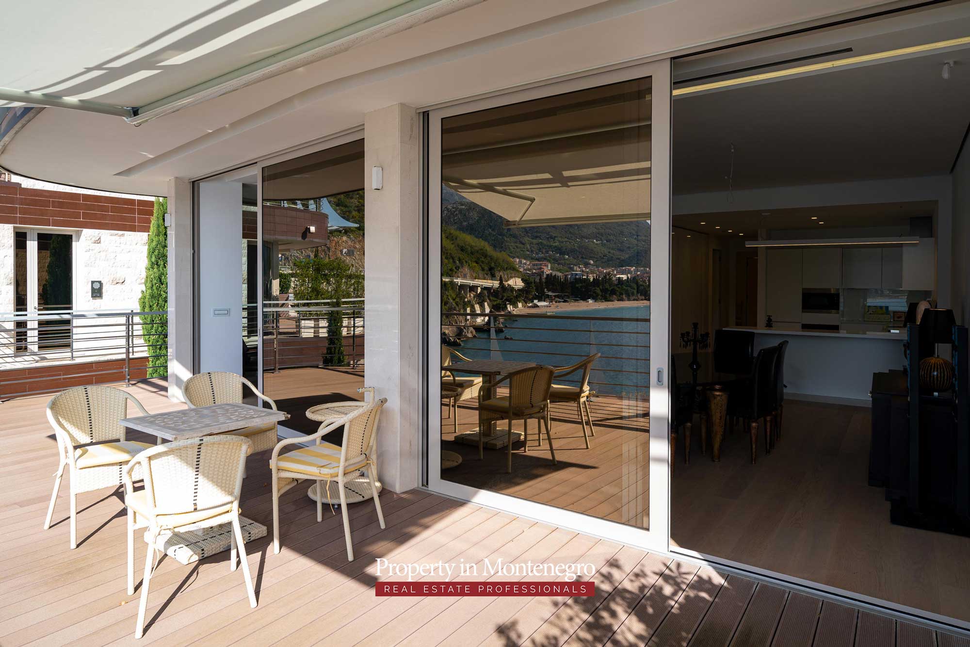 Luxury two bedroom apartment for sale in Budva 31