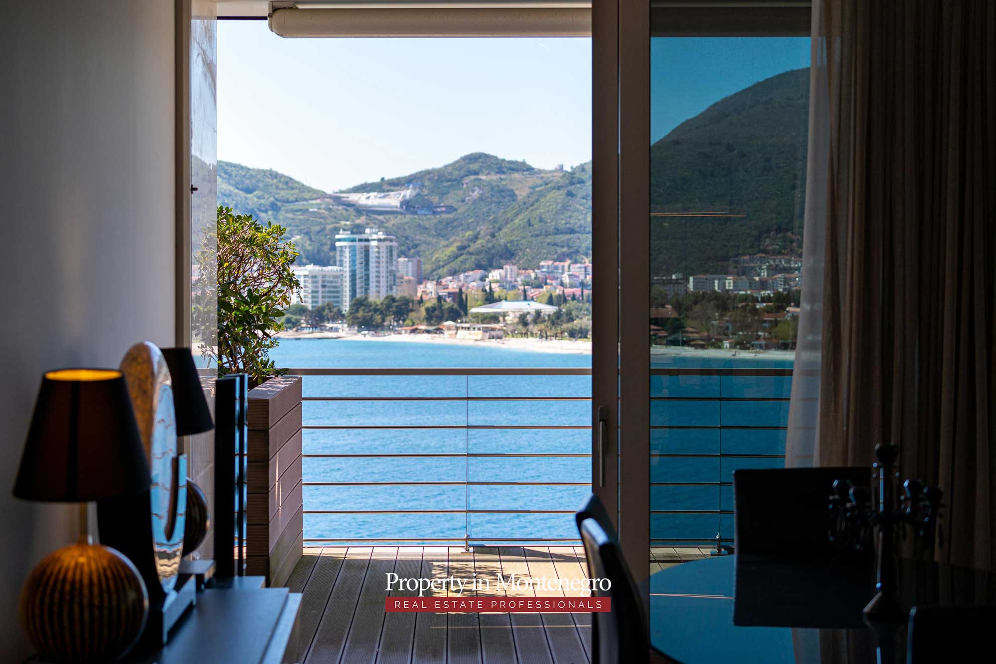 Luxury two bedroom apartment for sale in Budva 9
