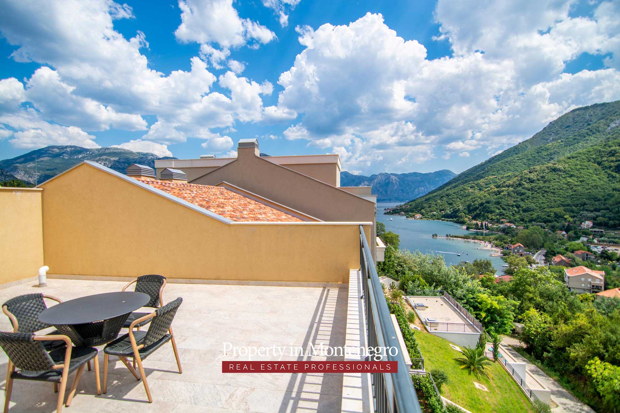 Two bedroom penthouse for sale in Bay of Kotor 4