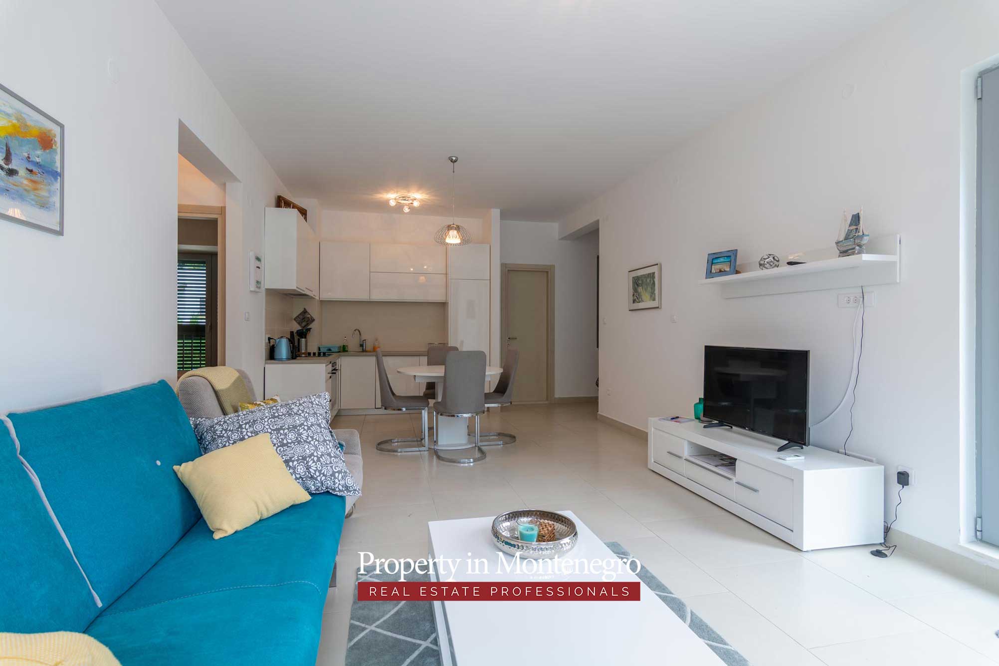 Two bedroom penthouse for sale in Bay of Kotor 7