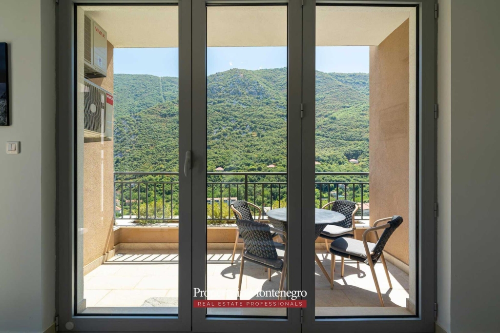 Penthouse for sale in Bay of Kotor