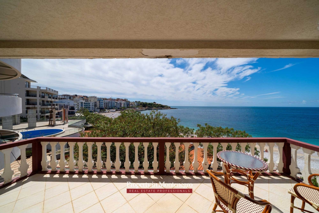 Waterfront house for sale in Bar