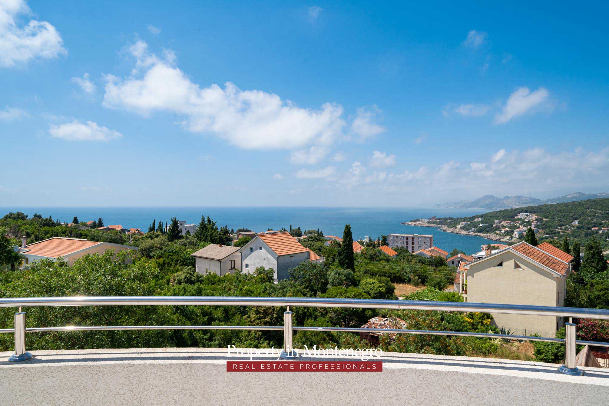 House with swimming pool and sea view for sale in Bar area 53