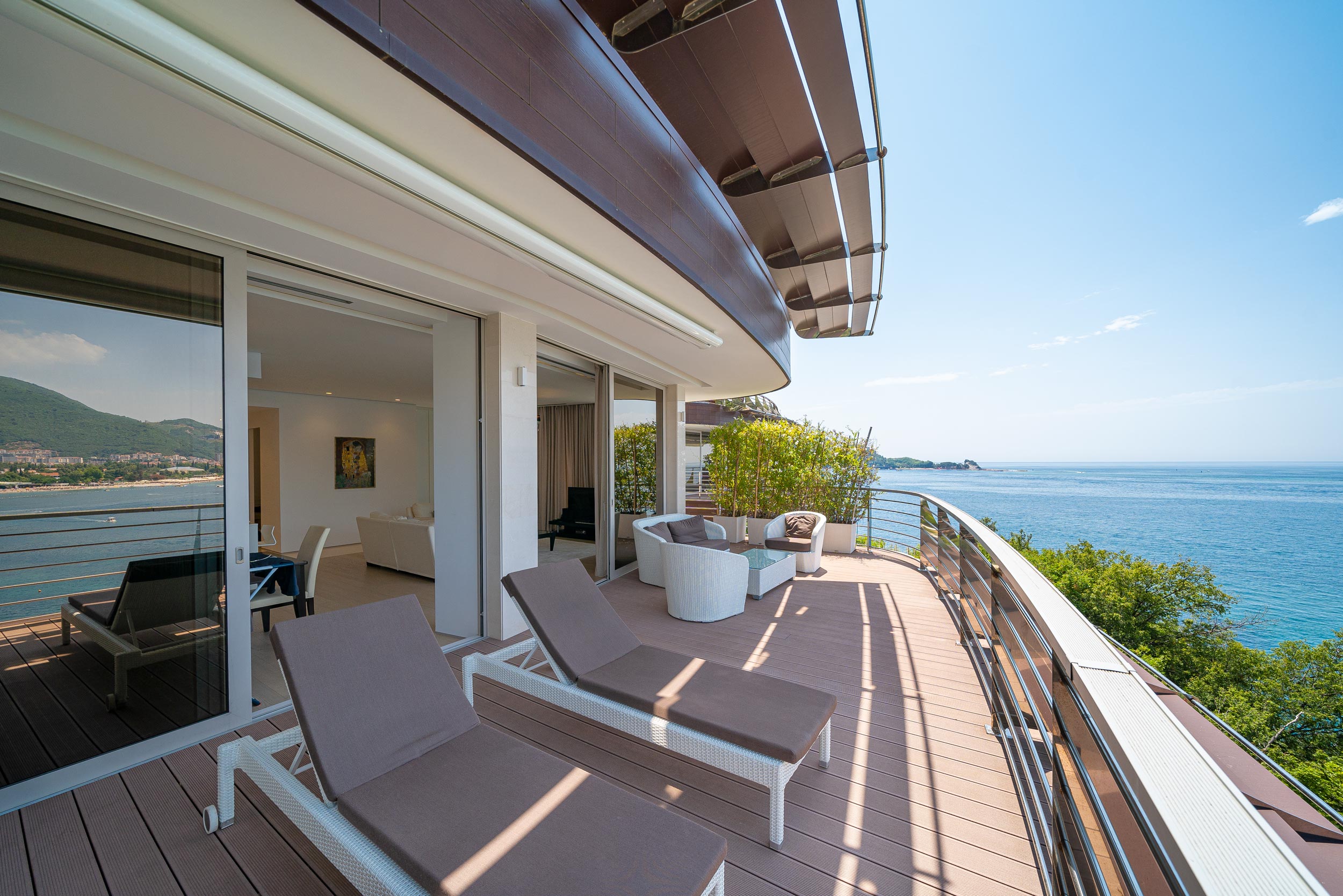 Luxury two bedroom apartment for sale in Dukley Gardens 23 1