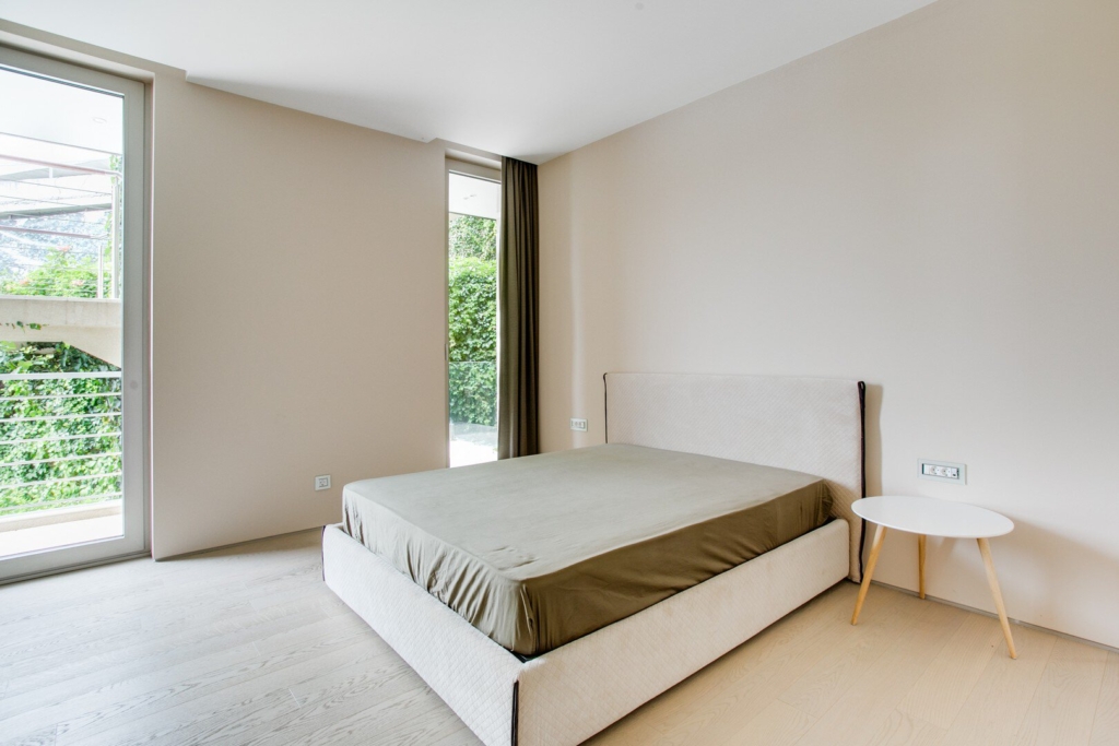 First line apartment in Dukley Gardens