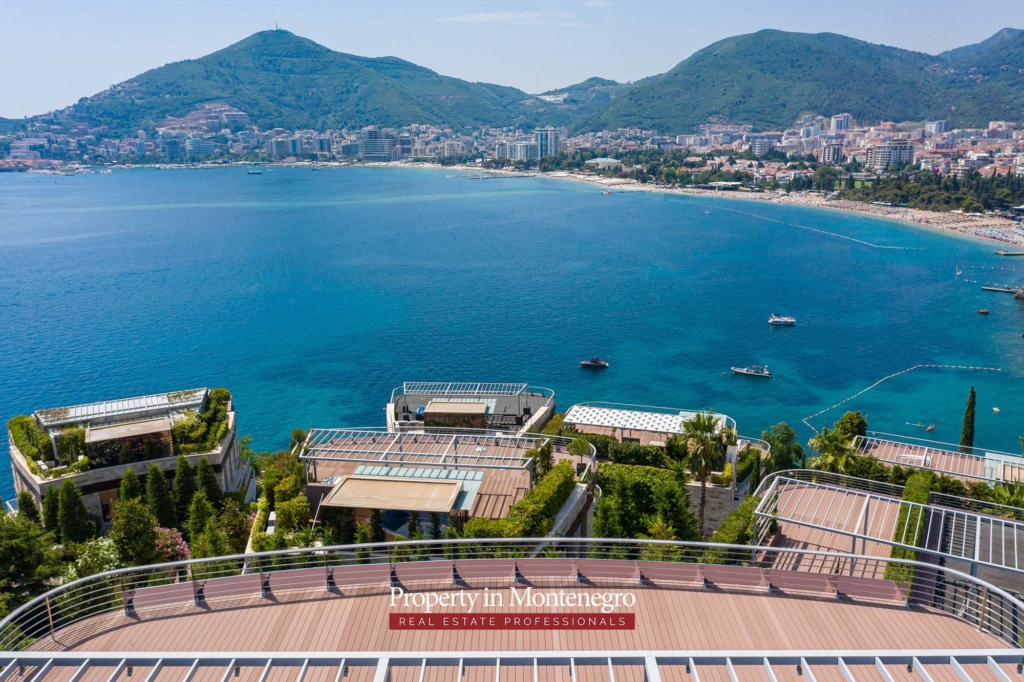 Luxury villa for sale in Budva