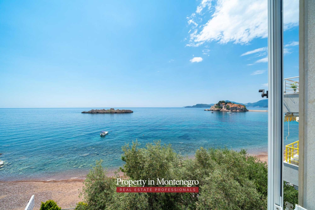 Waterfront villa for sale in Budva