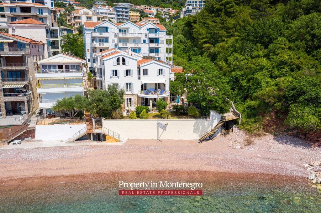 Waterfront villa for sale in Budva