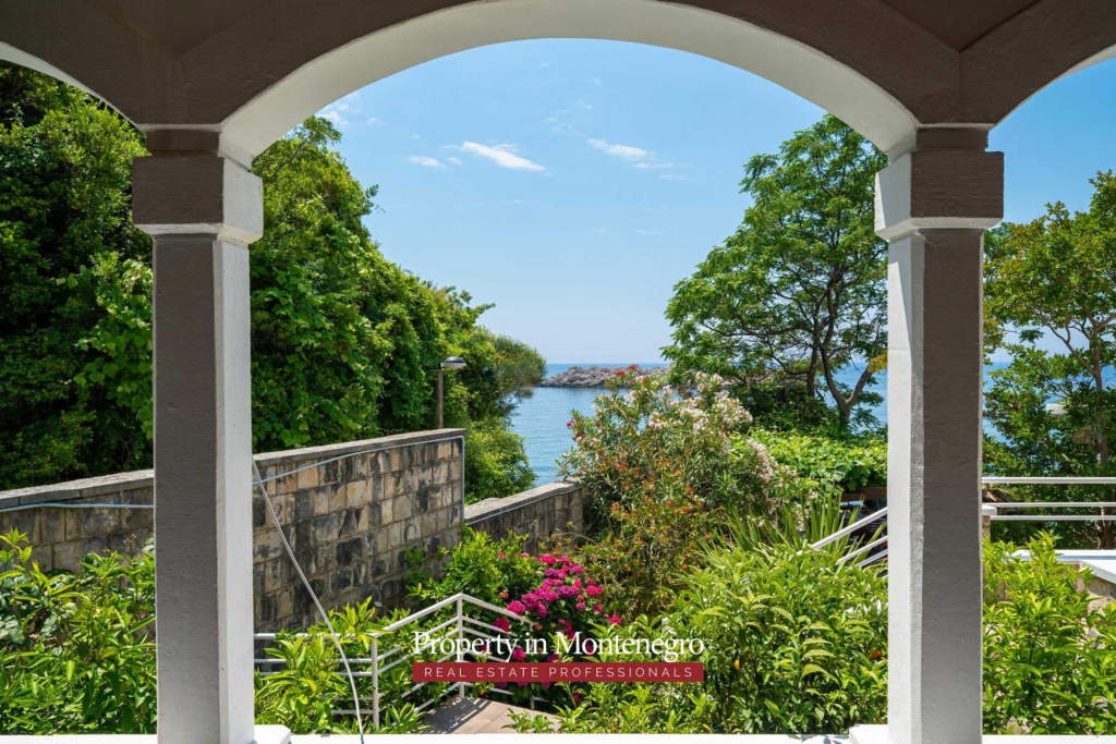 Waterfront villa for sale in Budva