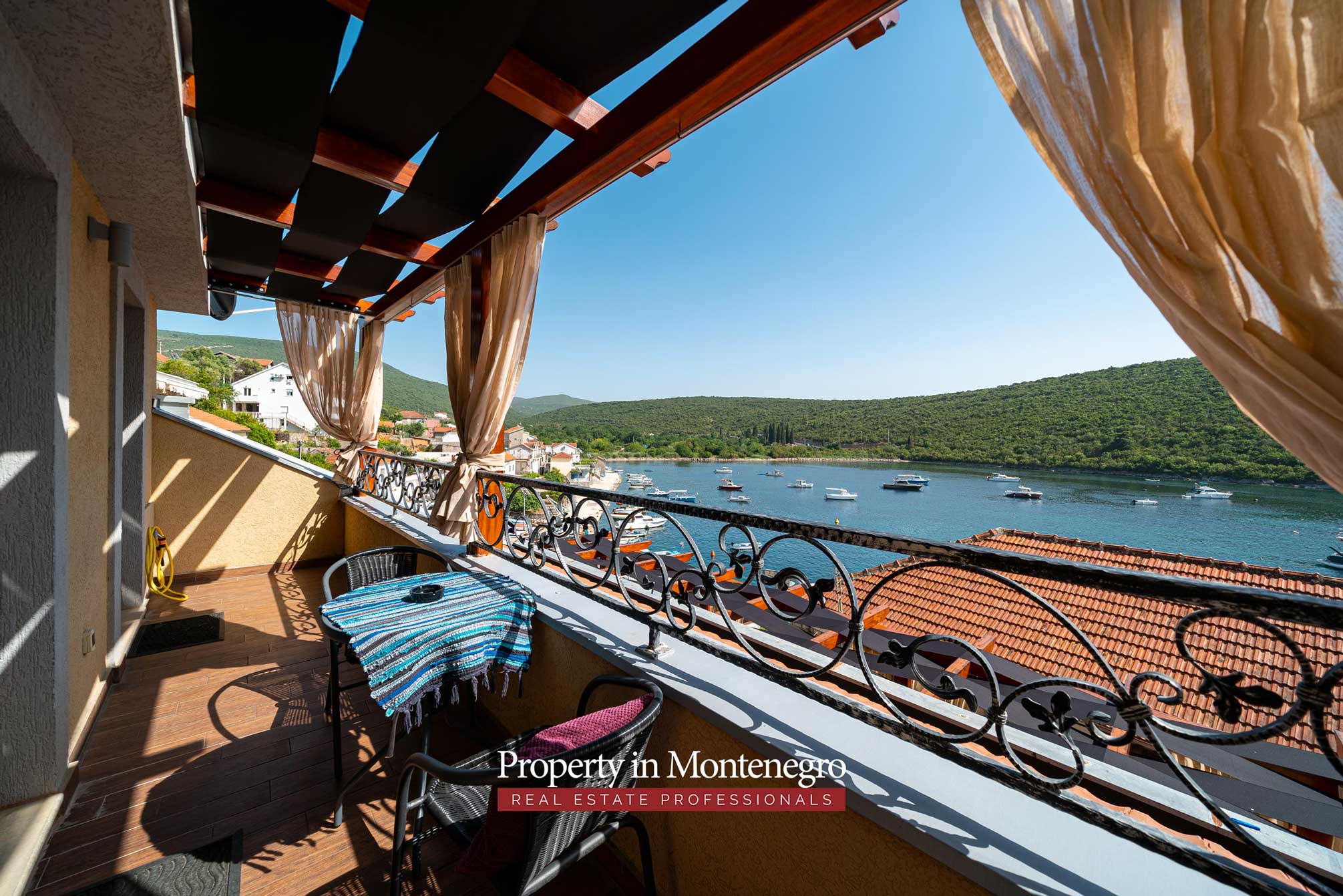 Stone house with sea view for sale in Kotor area 66