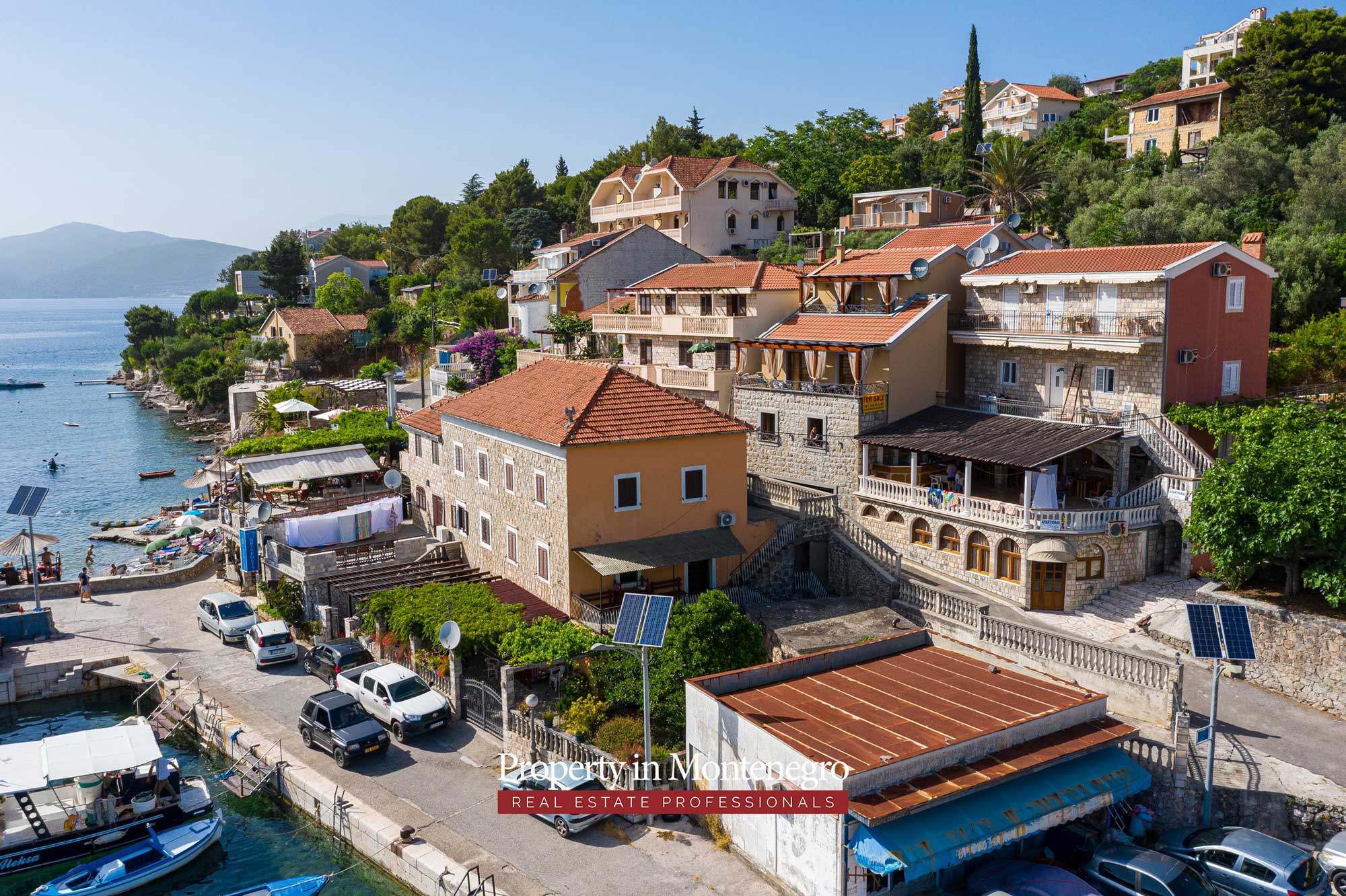 Stone house with sea view for sale in Kotor area 70