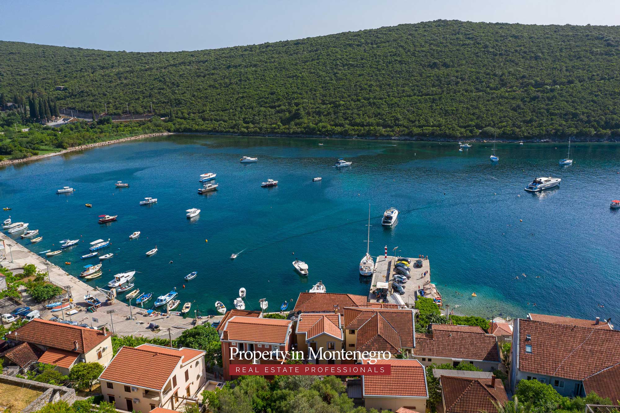 Stone house with sea view for sale in Kotor area 71