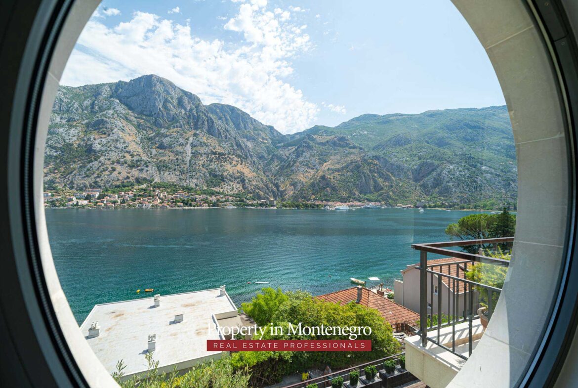 Villa for sale in Bay of Kotor