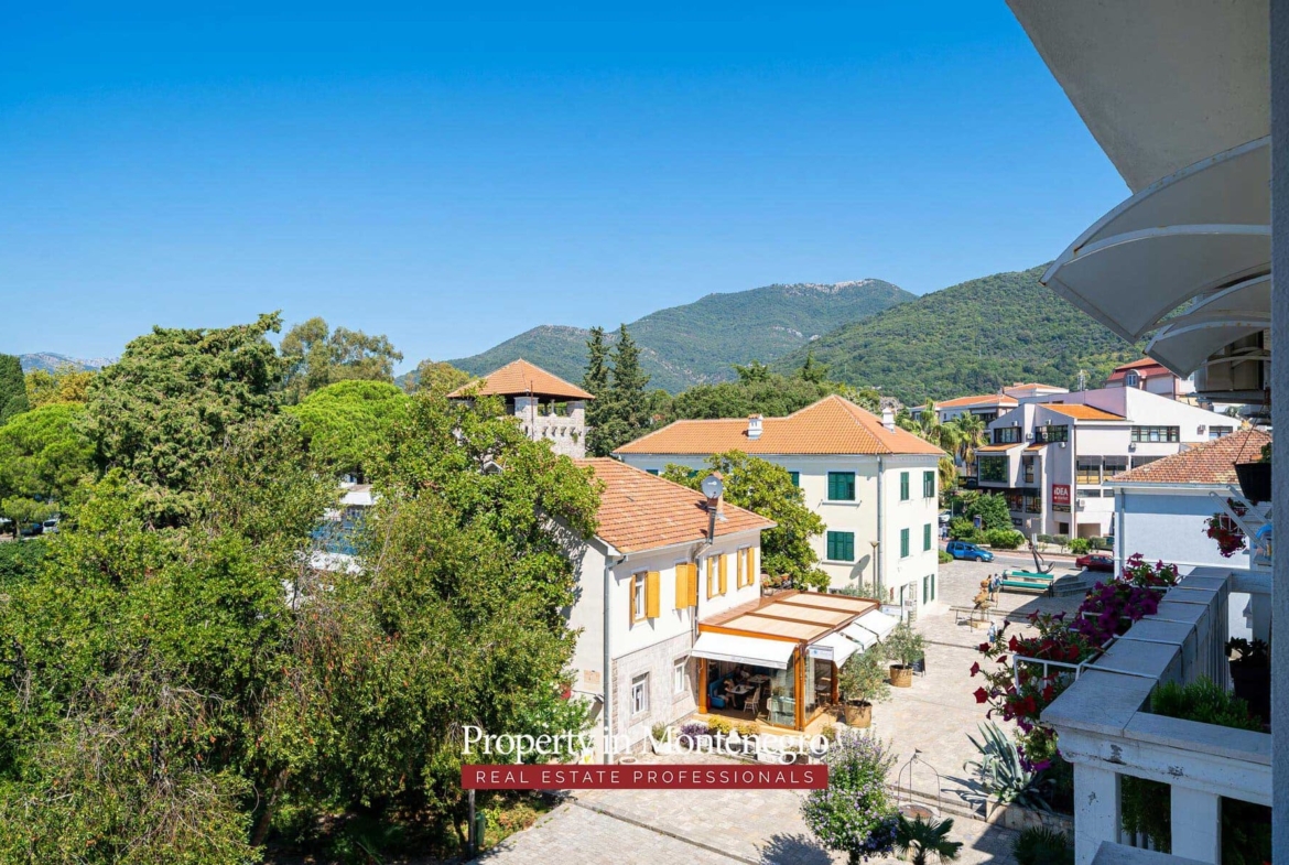 Duplex apartment for sale in Tivat