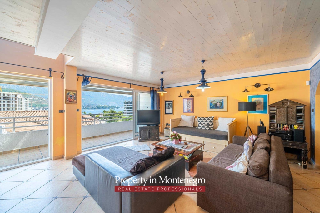 Duplex apartment for sale in Budva