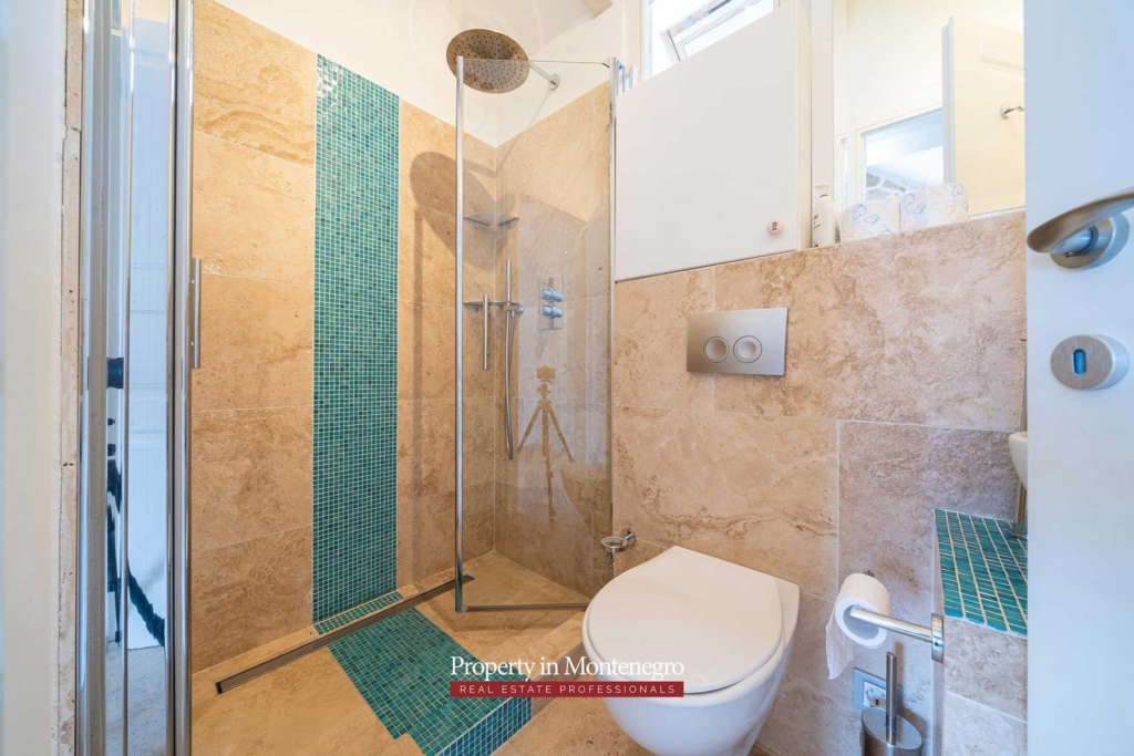 Waterfront stone house for sale in Perast