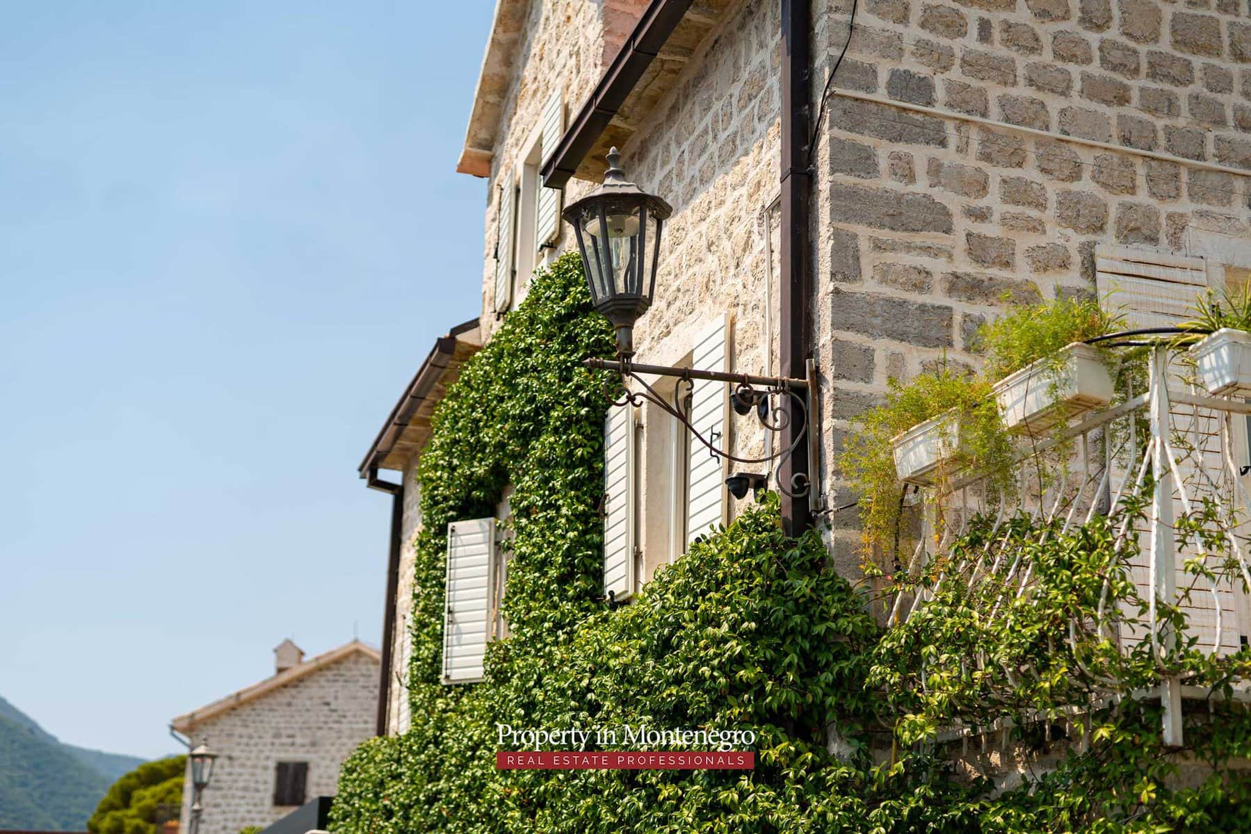 Waterfront stone house for sale in Perast 68