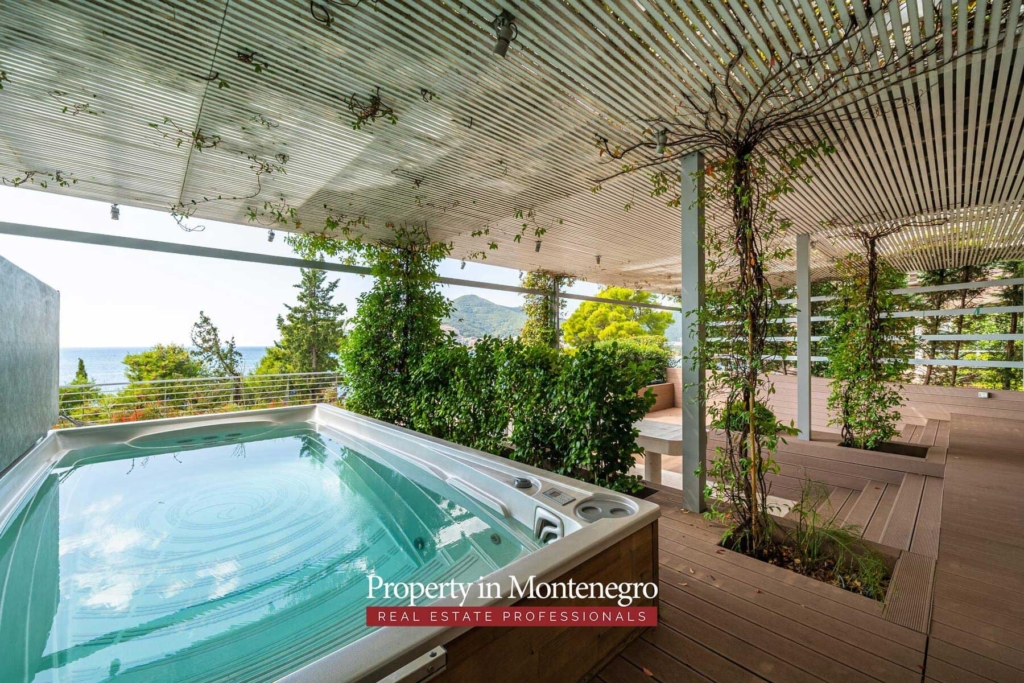 Luxury apartment for sale in Dukley Gardens
