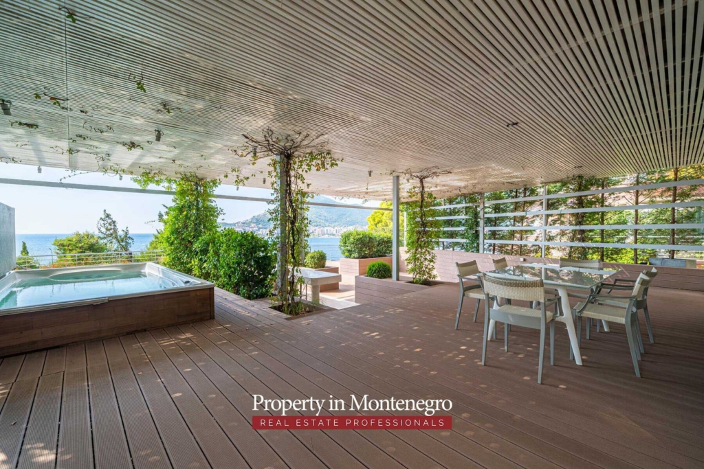 Luxury apartment for sale in Dukley Gardens