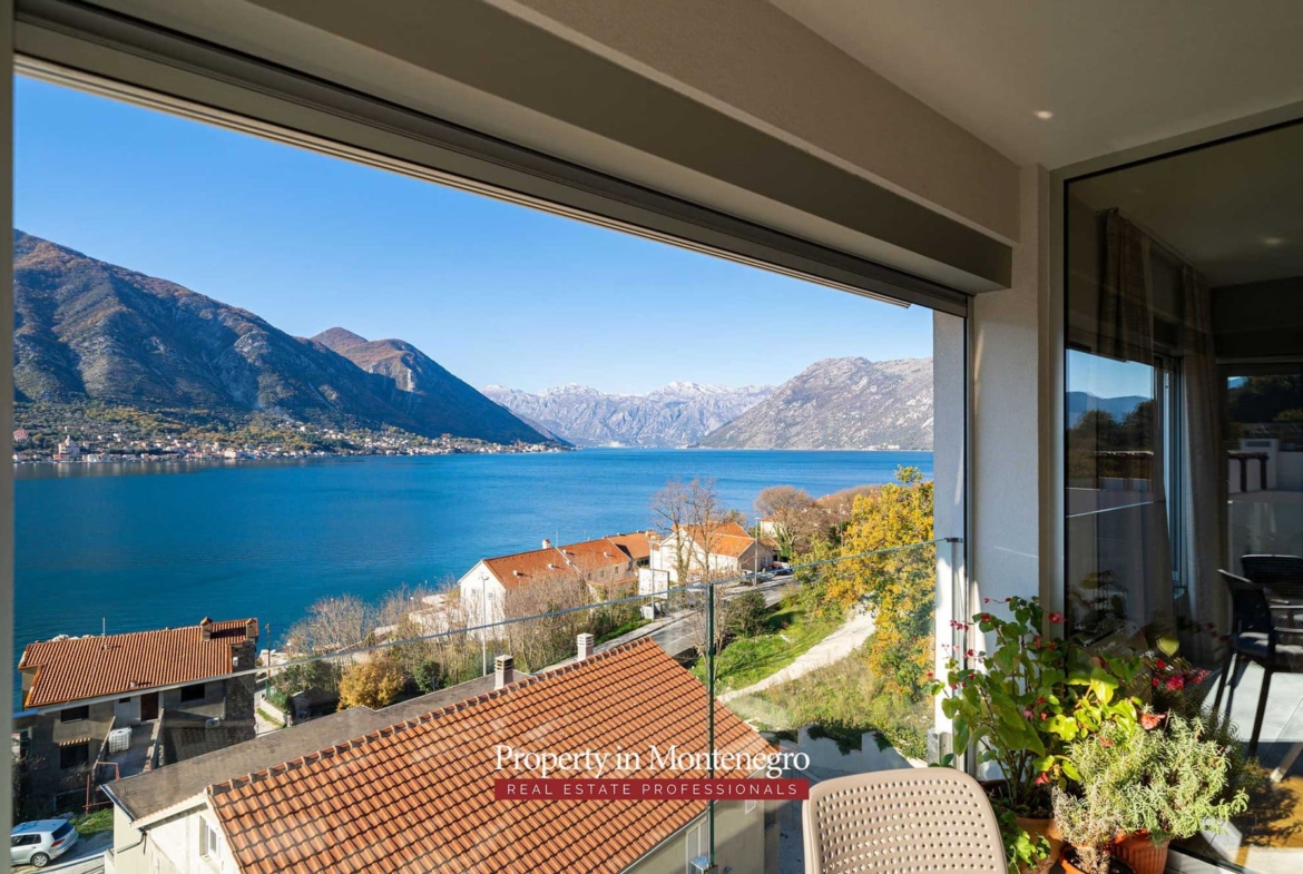 Apartment for sale in Bay of Kotor