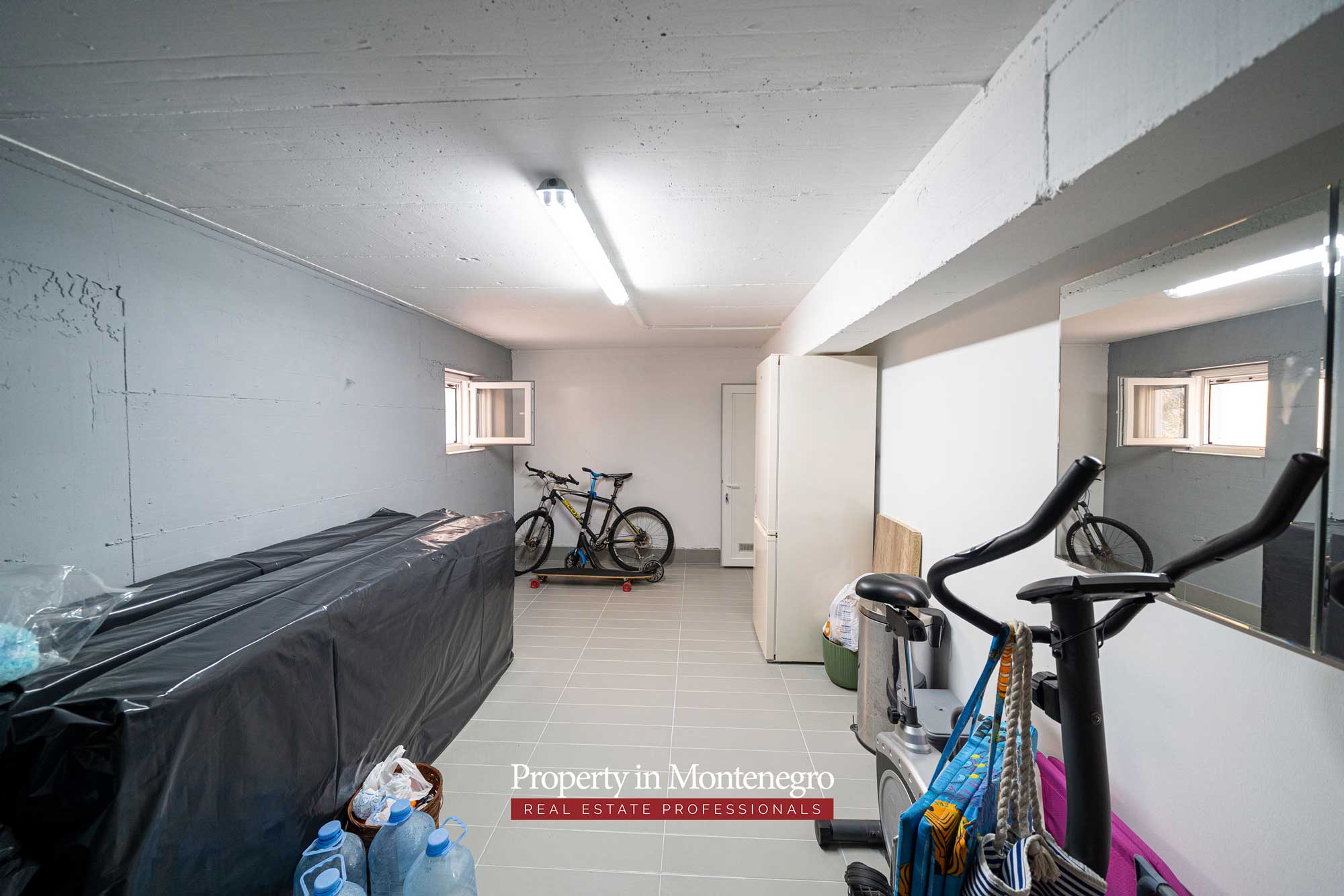 Luxury two bedroom apartment for sale in Bay of Kotor 52