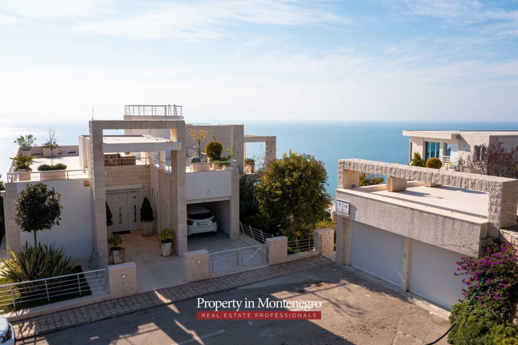 Luxury villa for sale in Bar