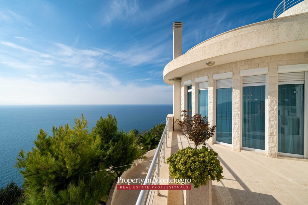 Luxury villa for sale in Bar
