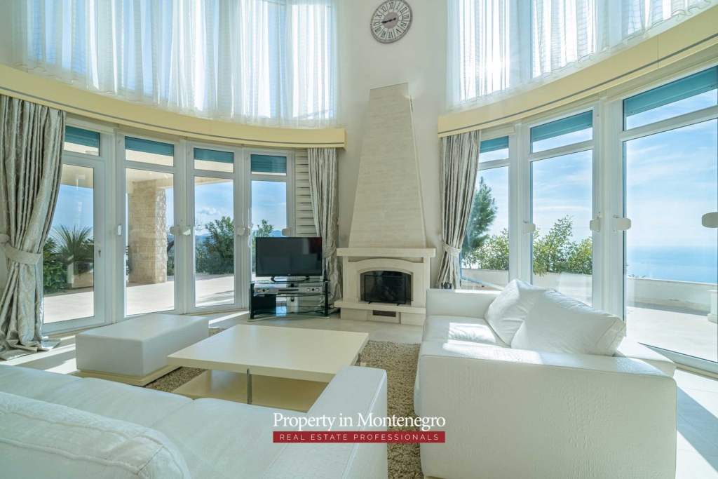 Luxury villa for sale in Bar