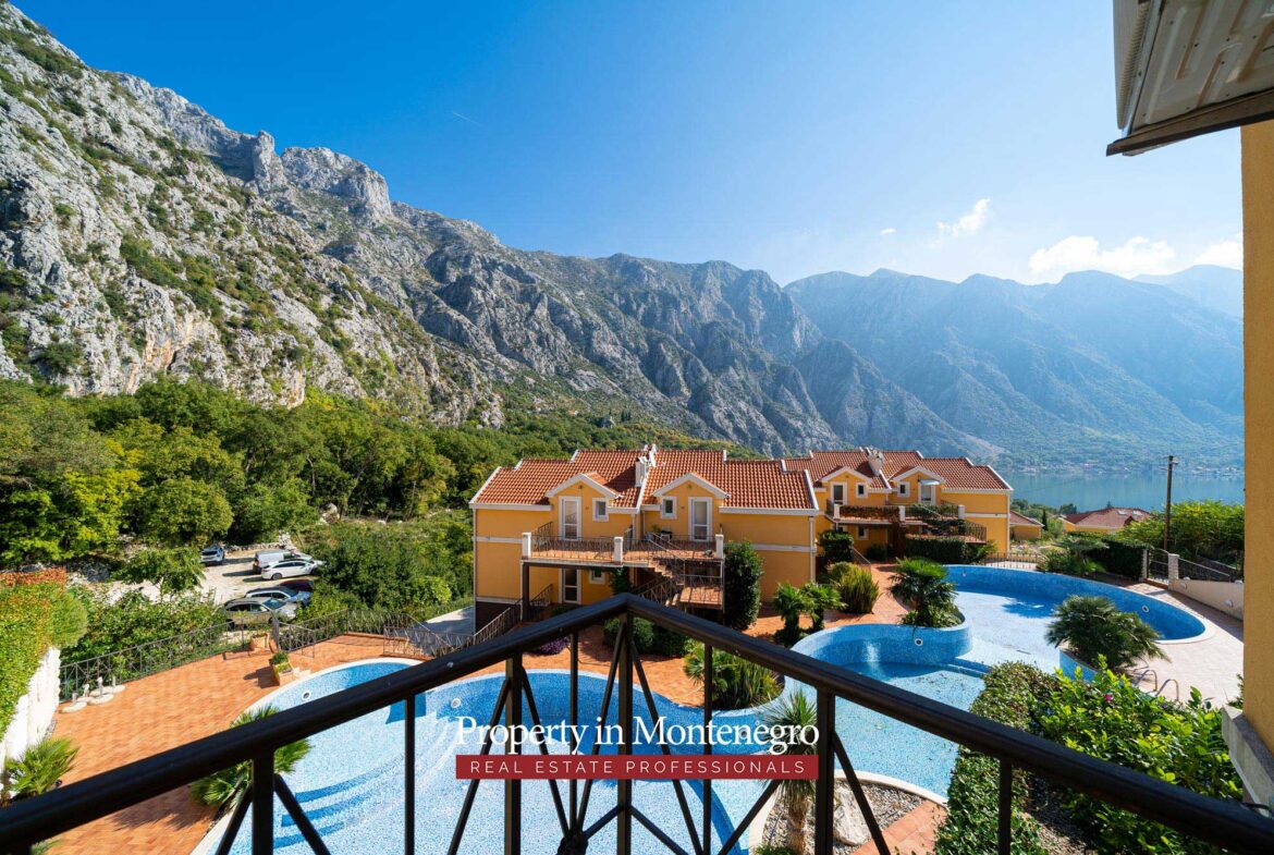 Two bedroom apartment for sale in Bay of Kotor