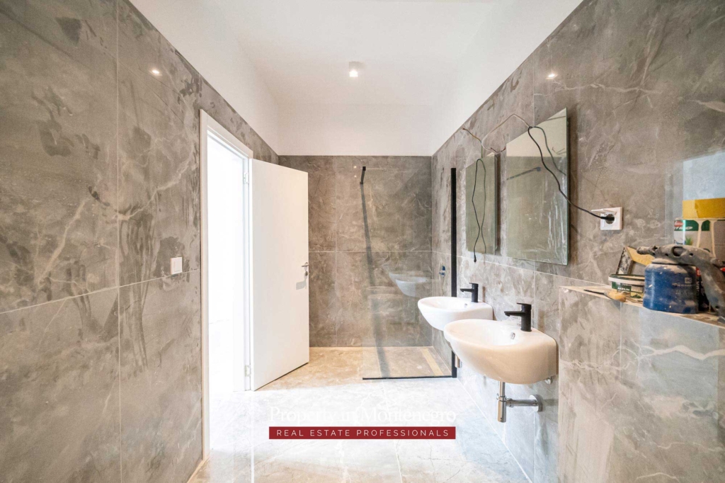 Luxury villa for sale in Budva Riviera