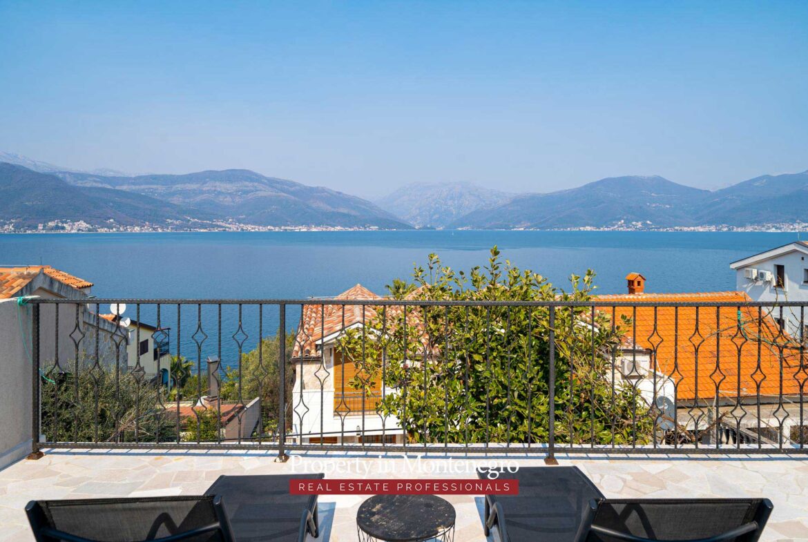 House for sale in Tivat bay
