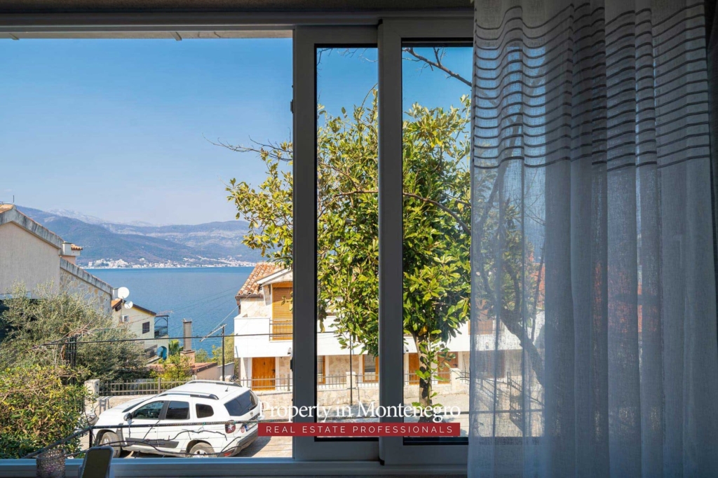 House for sale in Tivat bay