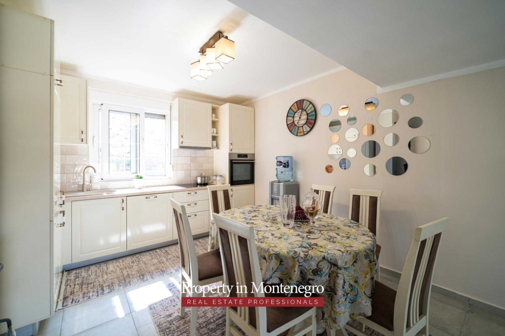 House for sale in Tivat bay