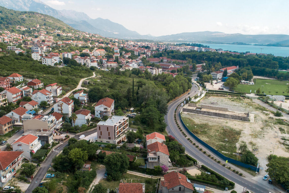 Apartment for sale near Porto Montenegro