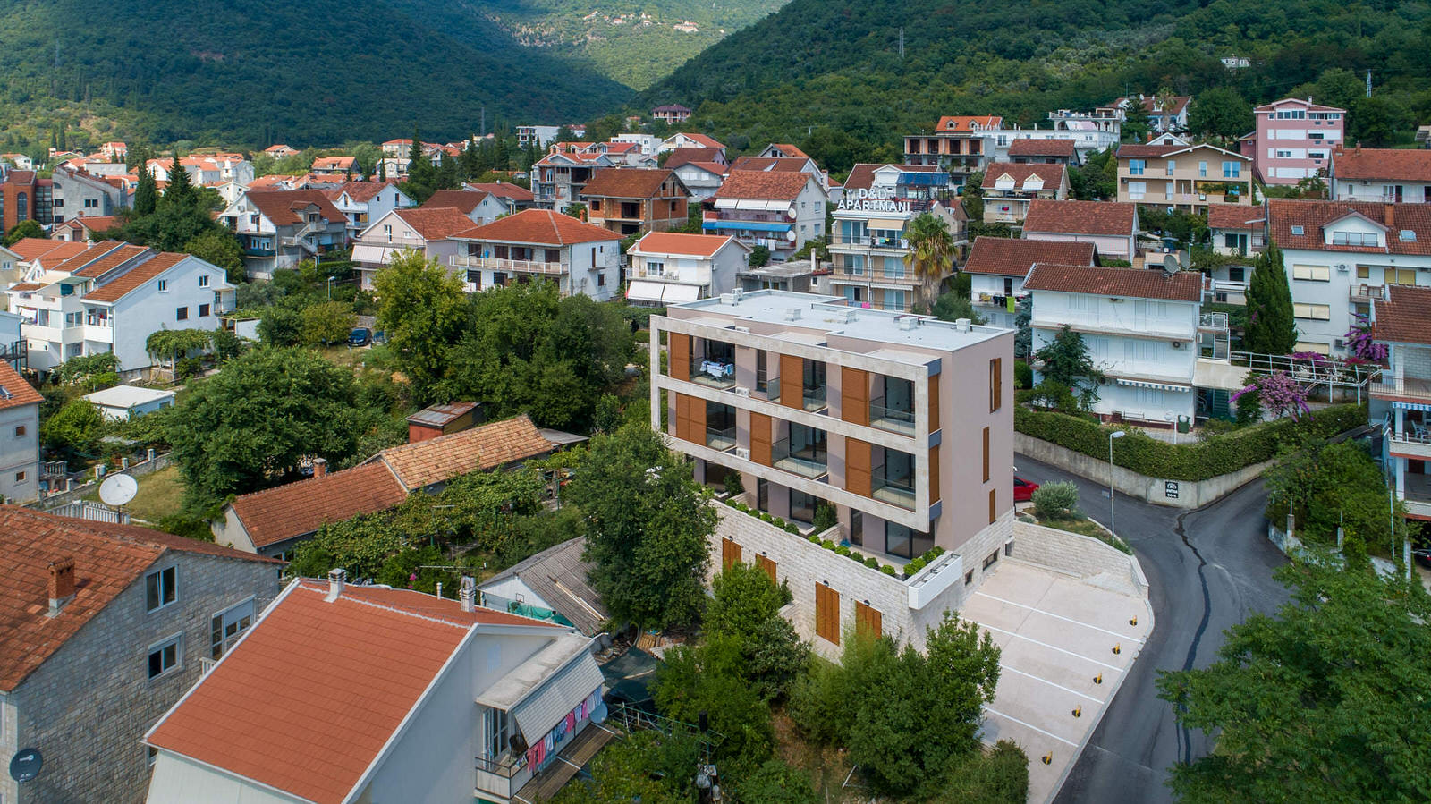 Apartment for sale near Porto Montenegro