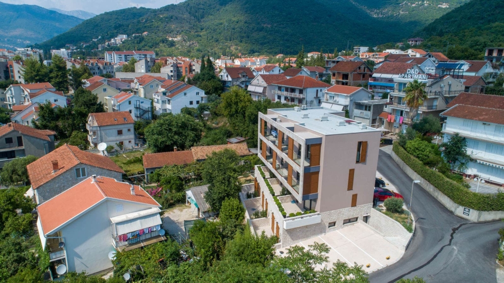 Apartment for sale near Porto Montenegro