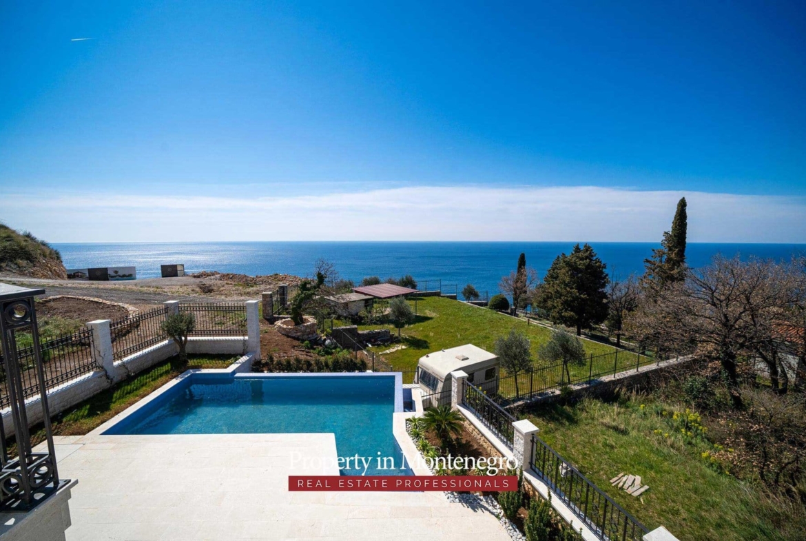 Luxury villa for sale in Budva