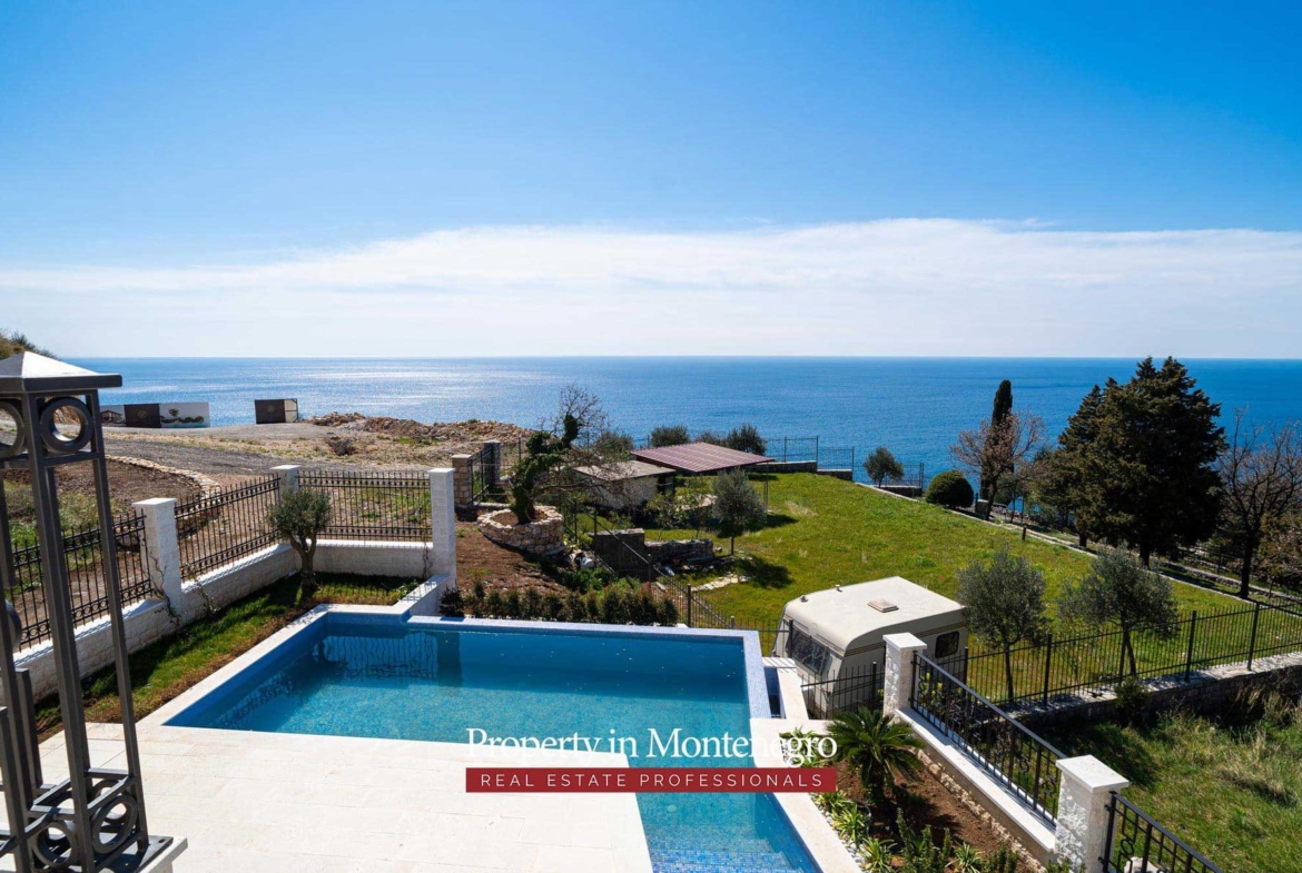 Luxury villa for sale in Budva